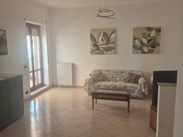 Appartamento in affitto a Soverato CZ