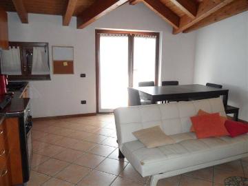 Appartamento in affitto a Sovico MB