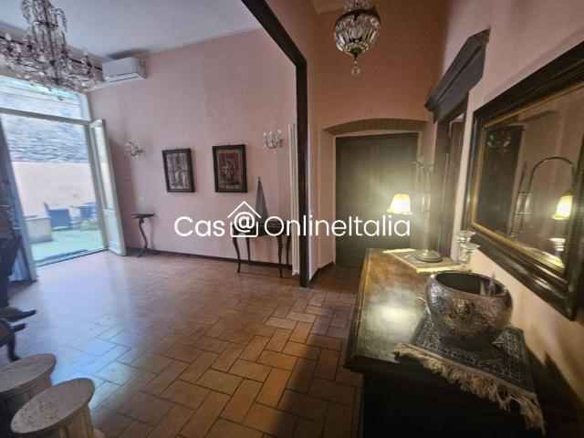Appartamento in affitto a Spello via Torri di Properzio, 24, non arredato/vuoto, giardino privato, immobile di prestigio TrovaCasa