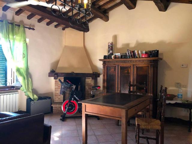 Appartamento in affitto a Spello PG