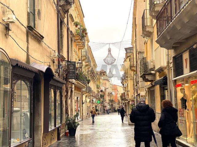 Appartamento in affitto a Taormina ME