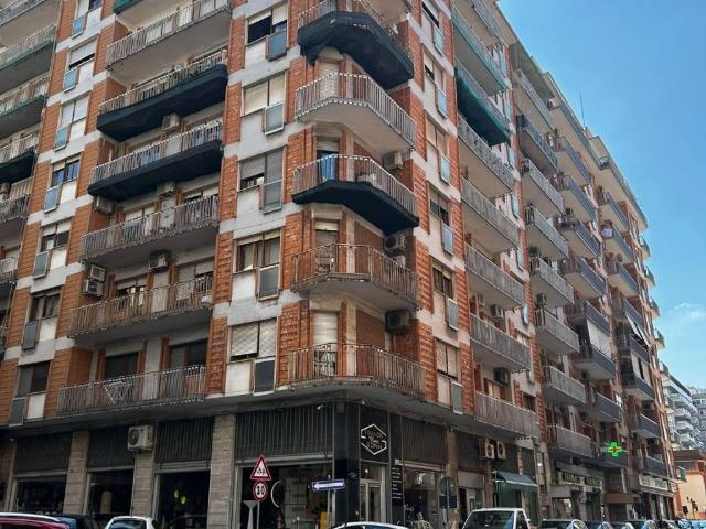 Appartamento in affitto a Taranto TA