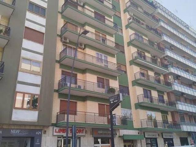 Appartamento in affitto a Taranto TA