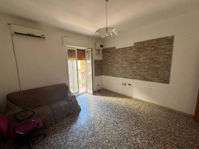 Appartamento in affitto a Taranto TA