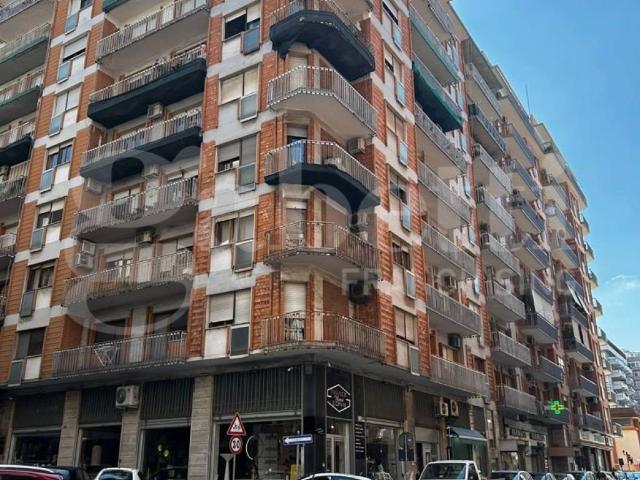 Appartamento in affitto a Taranto via Medaglie d'Oro, 15, non arredato/vuoto, riscaldamento autonomo, ascensore TrovaCasa