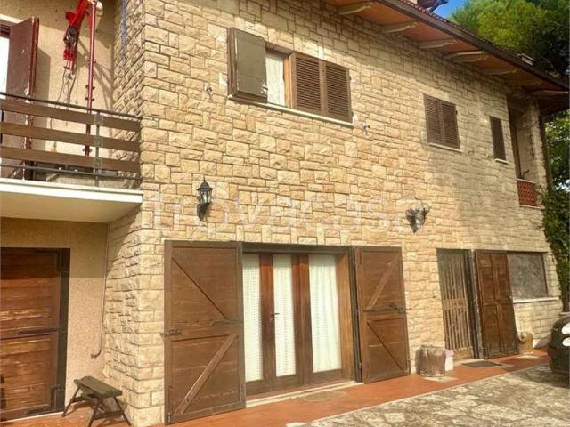 Appartamento in affitto a Terni, caminetto, luminoso, cucina abitabile TrovaCasa