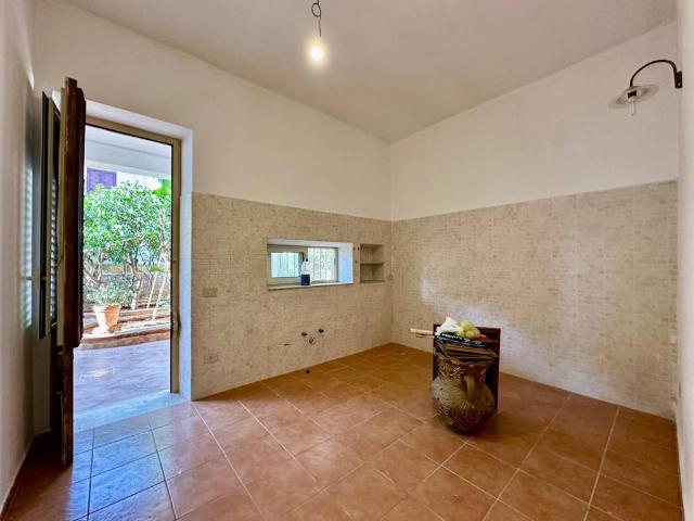 Appartamento in affitto a Terrasini via Palermo, non arredato/vuoto, giardino privato, terrazzo TrovaCasa