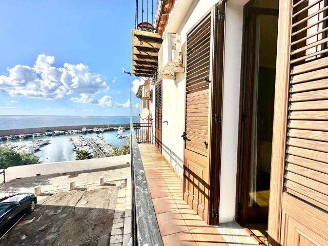 Appartamento in affitto a Terrasini PA