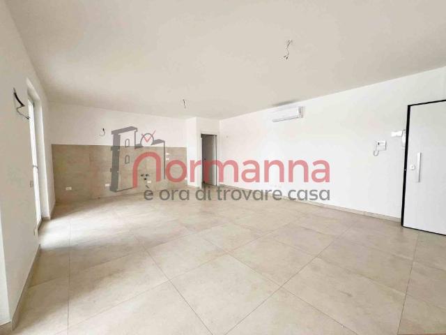 Appartamento in affitto a Teverola via Filippo Saporito, non arredato/vuoto, posto auto, ascensore TrovaCasa