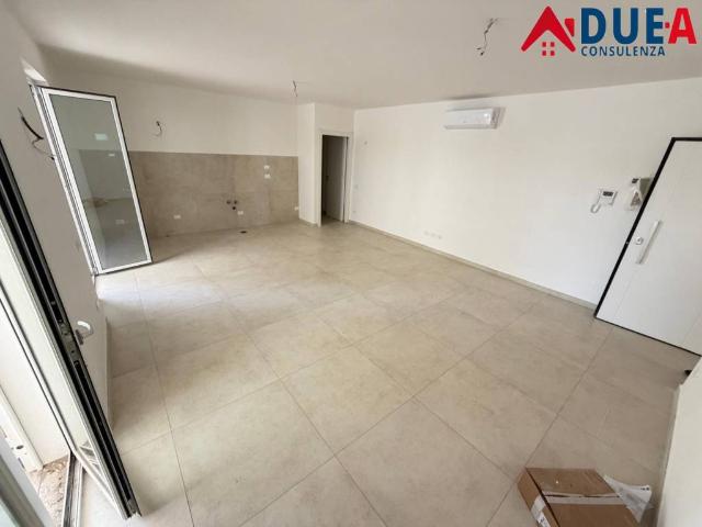 Appartamento in affitto a Teverola via Roma Traversa 4, non arredato/vuoto, box, terrazzo TrovaCasa