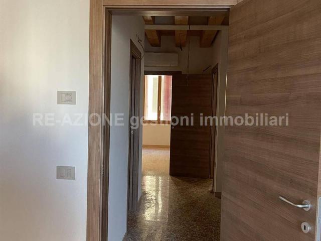 Appartamento in affitto a Thiene via Corradini, non arredato/vuoto, box, nuova costruzione TrovaCasa