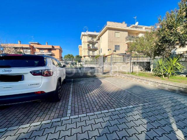 Appartamento in affitto a Tivoli via Nazionale Tiburtina, 341, parzialmente arredato, posto auto scoperto, cantina TrovaCasa