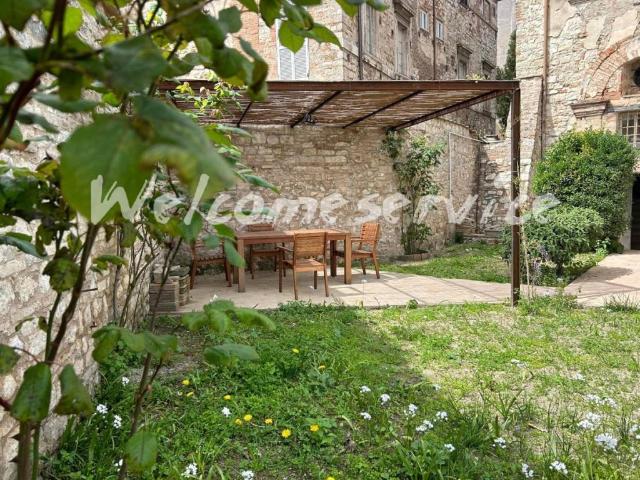 Appartamento in affitto a Todi, arredato, giardino privato, lavastoviglie TrovaCasa