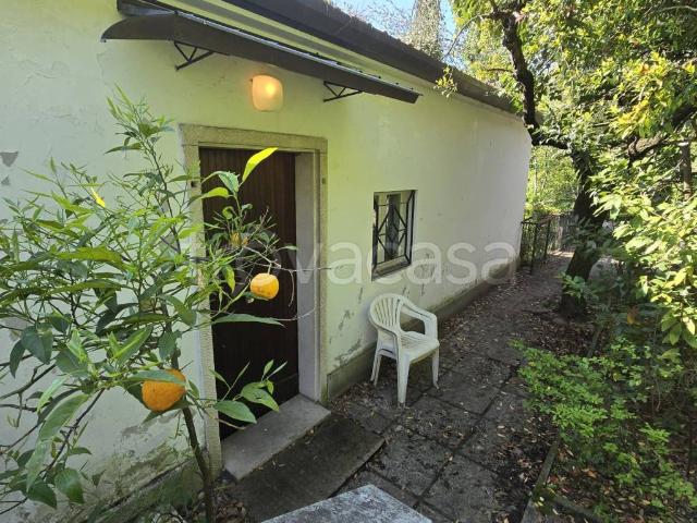 Appartamento in affitto a Toscolano Maderno via Statale Toscolano, 200, giardino privato, riscaldamento autonomo, fronte lago TrovaCasa