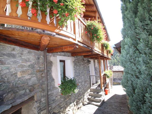 Appartamento in affitto a Torgnon AO