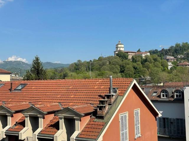 Appartamento in affitto a Torino TO