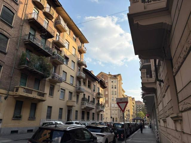 Appartamento in affitto a Torino TO