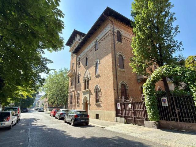 Appartamento in affitto a Torino TO