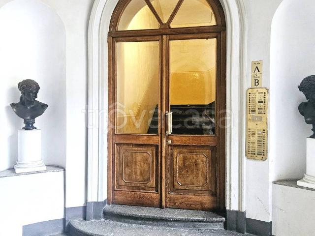 Appartamento in affitto a Torino via Alfonso Bonafous, arredato, riscaldamento centralizzato, contesto signorile TrovaCasa