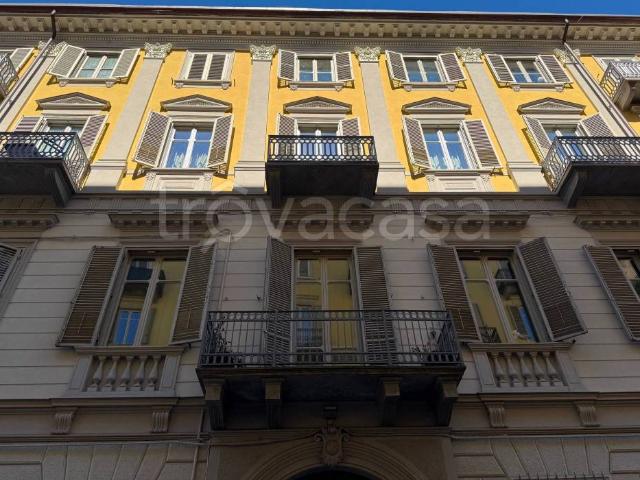 Appartamento in affitto a Torino via San Quintino, 18