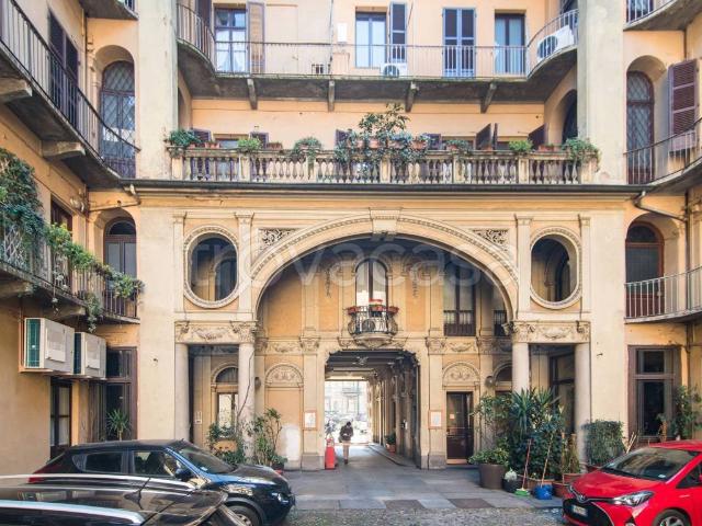Appartamento in affitto a Torino corso Vinzaglio, arredato, riscaldamento centralizzato, balcone TrovaCasa