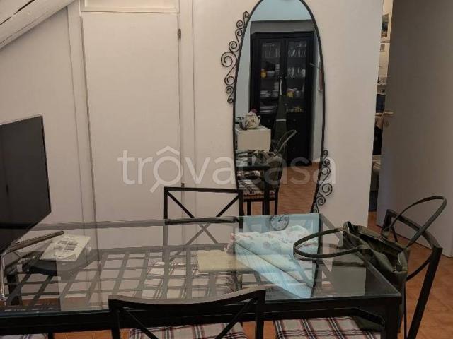 Appartamento in affitto a Torino corso San Martino, parzialmente arredato, ascensore, ultimo piano TrovaCasa