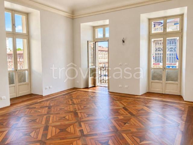 Appartamento in affitto a Torino, non arredato/vuoto, immobile di prestigio, ascensore TrovaCasa