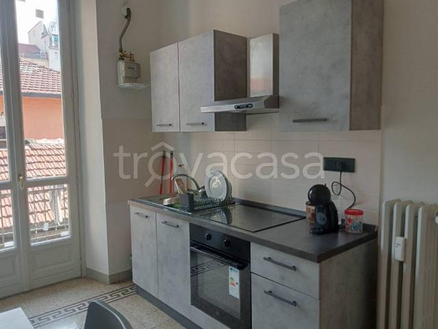 Appartamento in affitto a Torino piazza Tancredi Galimberti, 21, arredato, doppia esposizione, riscaldamento centralizzato TrovaCasa