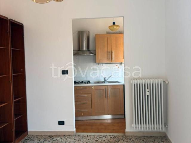 Appartamento in affitto a Torino piazza Vetta d'Italia, 11, arredato, terrazzo, vista panoramica TrovaCasa