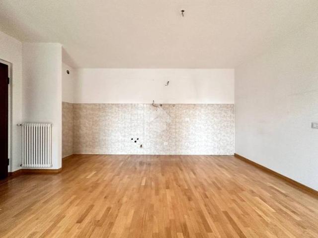 Appartamento in affitto a Tortona AL