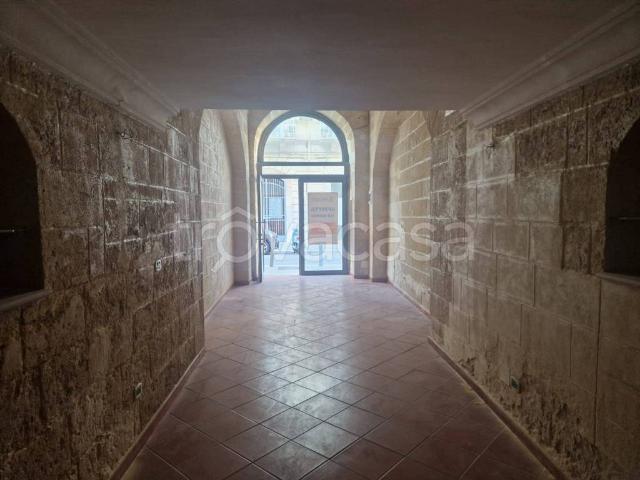 Appartamento in affitto a Trani via Margherita di Borgogna, non arredato/vuoto, soppalco TrovaCasa