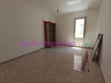 Appartamento in affitto a Trapani via Palma, non arredato/vuoto, ascensore, ultimo piano TrovaCasa
