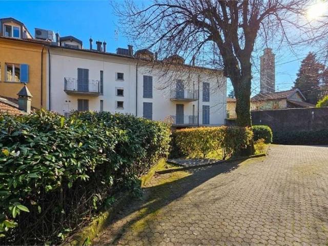 Appartamento in affitto a Tremezzina CO