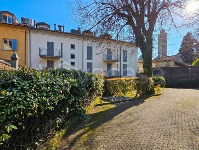 Appartamento in affitto a Tremezzina via Regina, 119