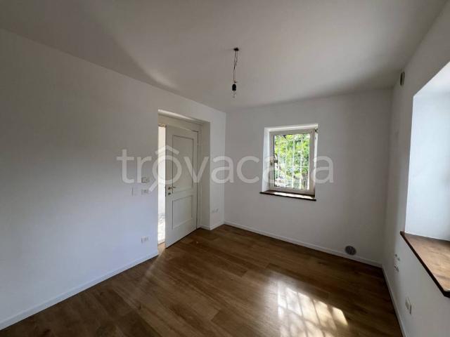 Appartamento in affitto a Trento salita Vittorio Largaiolli, non arredato/vuoto, giardino privato, zona servita TrovaCasa