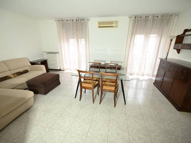 Appartamento in affitto a Trescore Balneario BG