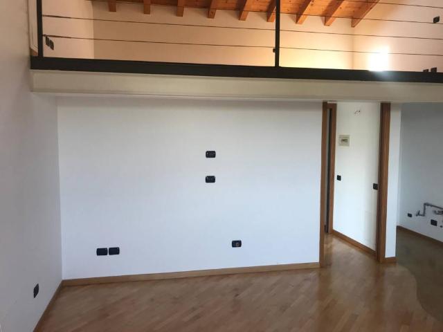 Appartamento in affitto a Trescore Balneario BG