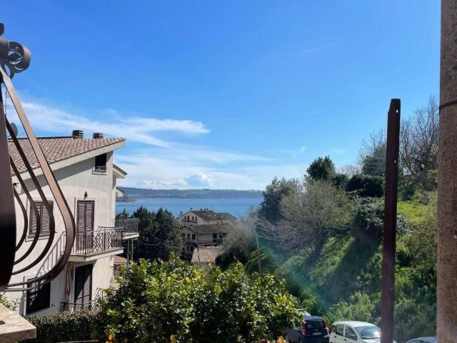 Appartamento in affitto a Trevignano Romano RM