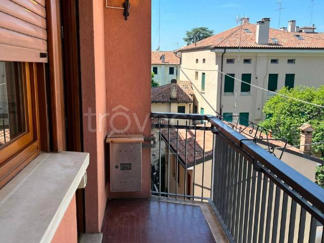 Appartamento in affitto a Treviso, arredato, ascensore, centrale TrovaCasa