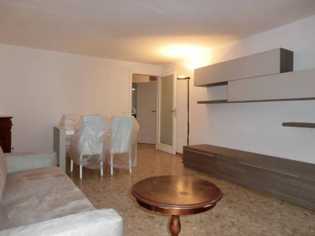 Appartamento in affitto a Treviso borgo Camillo Benso di Cavour, arredato, terrazzo, centrale TrovaCasa