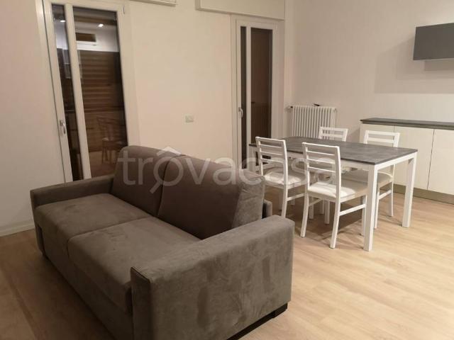 Appartamento in affitto a Treviso piazza Angelo Giustinian Recanati, 7, arredato, terrazzo, centrale TrovaCasa