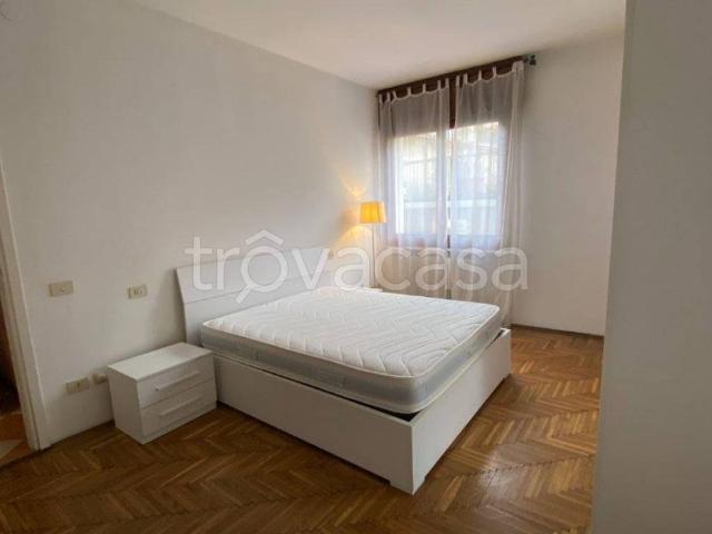Appartamento in affitto a Treviso piazza Giacomo Matteotti, arredato, terrazzo, centrale TrovaCasa