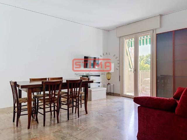 Appartamento in affitto a Treviso viale montegrappa, arredato, box, terrazzo TrovaCasa
