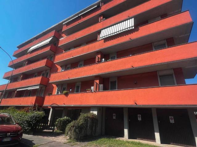 Appartamento in affitto a Trezzano sul Naviglio MI