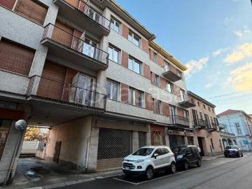 Appartamento in affitto a Trino corso Italia, 1/e, non arredato/vuoto, box, centrale TrovaCasa