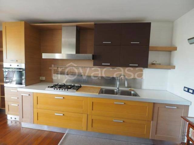 Appartamento in affitto a Trieste, arredato, giardino privato, terrazzo TrovaCasa