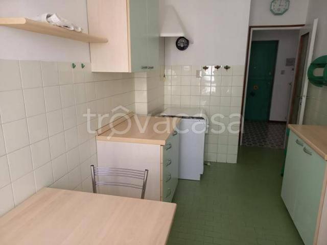 Appartamento in affitto a Trieste, arredato, terrazzo, ascensore TrovaCasa