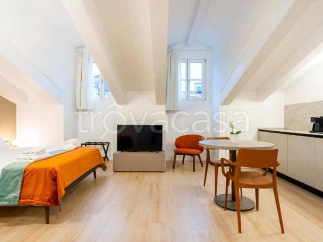 Appartamento in affitto a Trieste via Mazzini, Borgo Teresiano