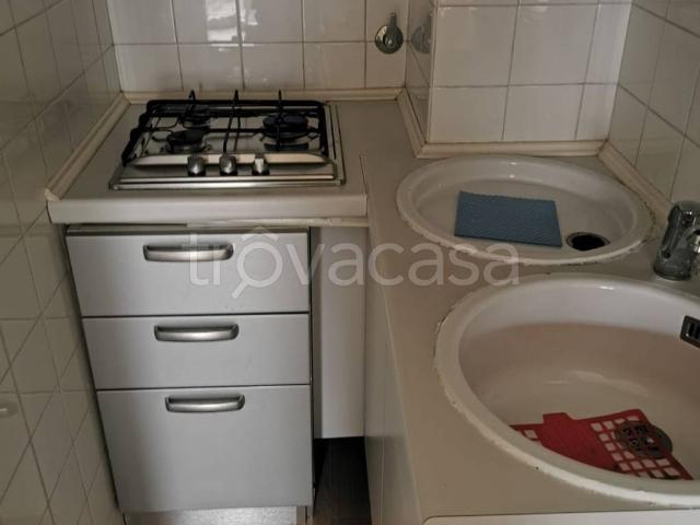 Appartamento in affitto a Trieste via delle Sette Fontane, 47, arredato, centrale, balcone TrovaCasa