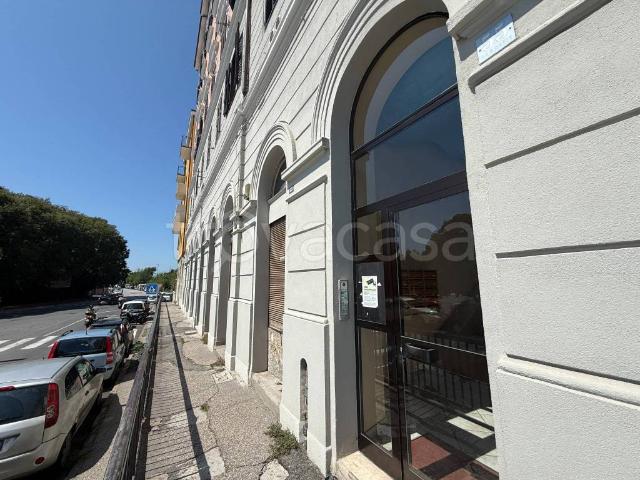 Appartamento in affitto a Trieste via San Marco, 55, arredato, cucina abitabile TrovaCasa